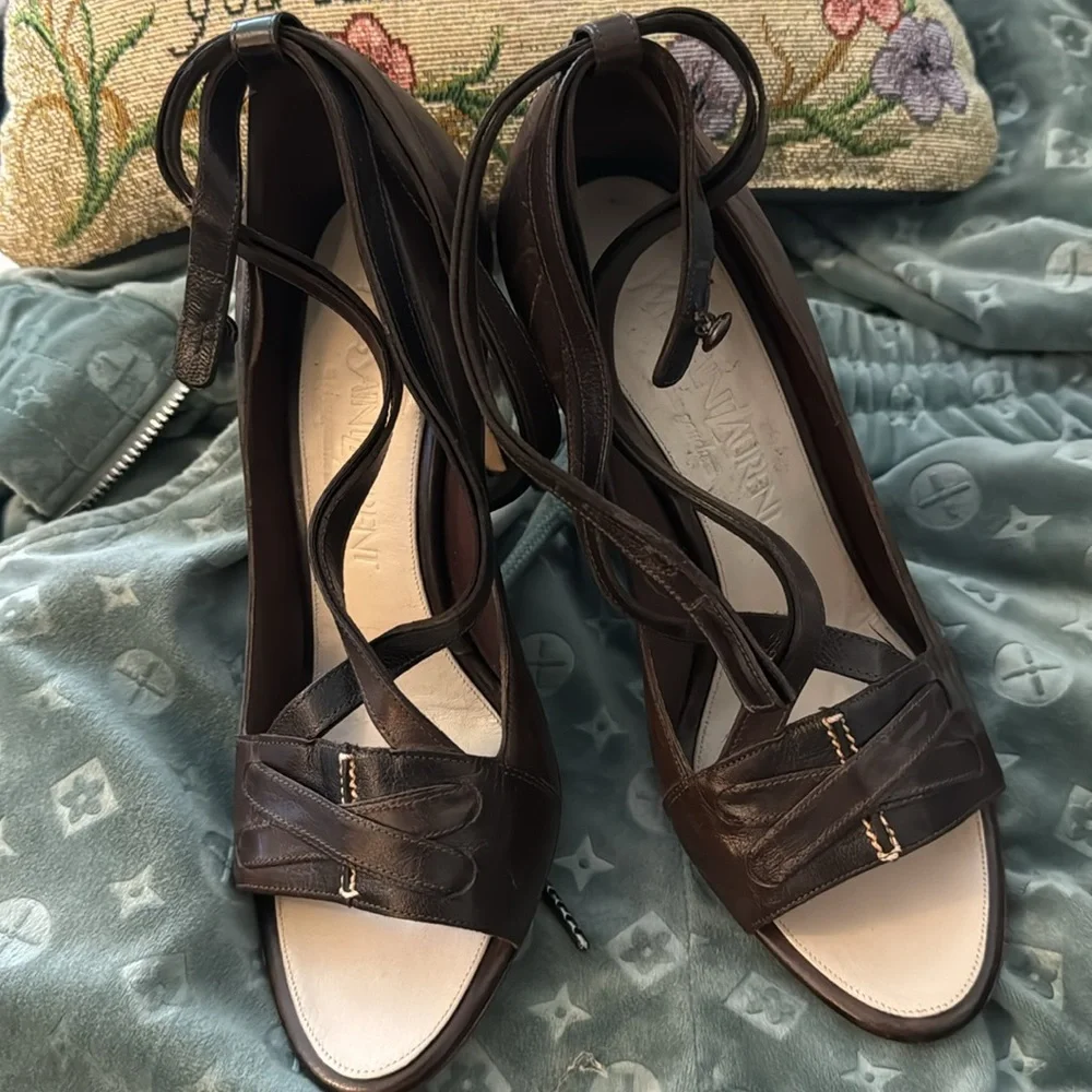 Yves Saint Laurent Slingback Peeptoe Heels Tie Detail - Picture 2 of 7